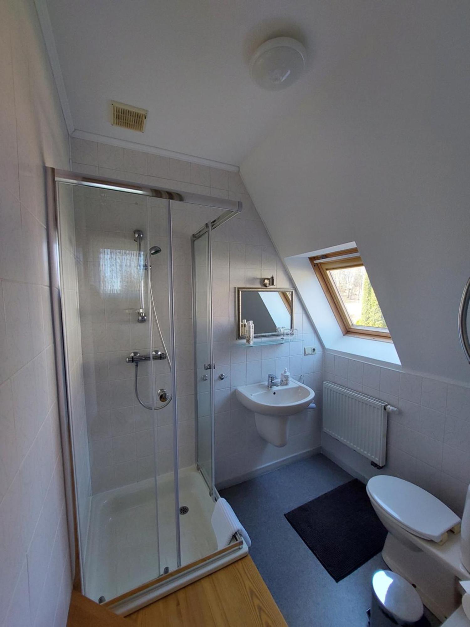 Asmonienes Sveciu Namai "Senoji Mokyklele" Hotel Smalininkai Bagian luar foto