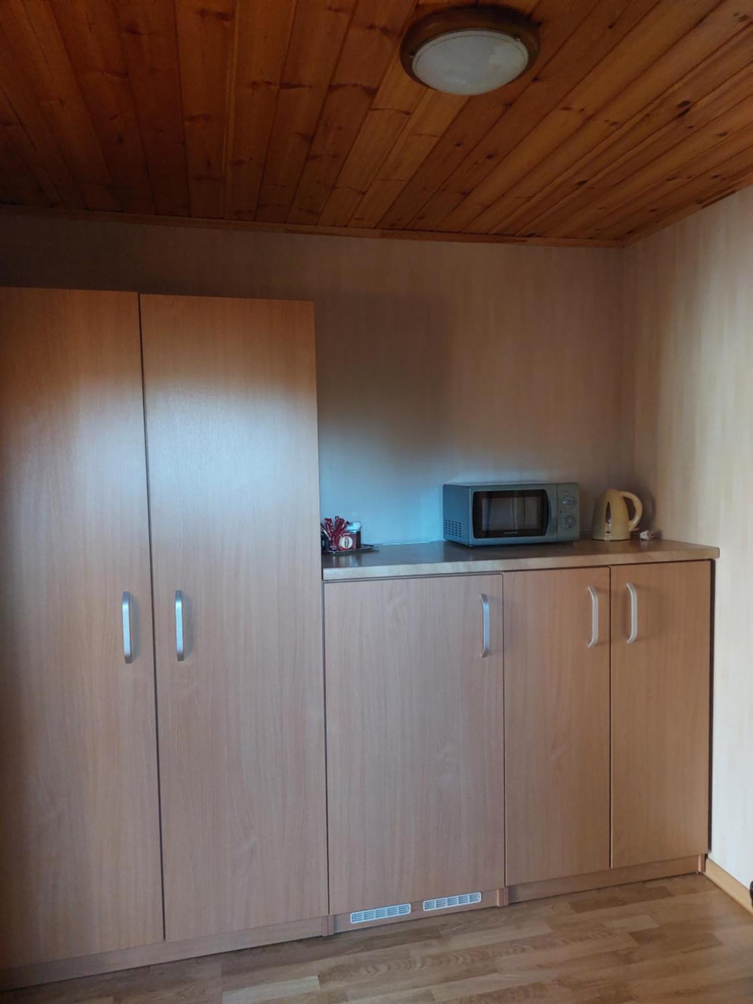 Asmonienes Sveciu Namai "Senoji Mokyklele" Hotel Smalininkai Bagian luar foto