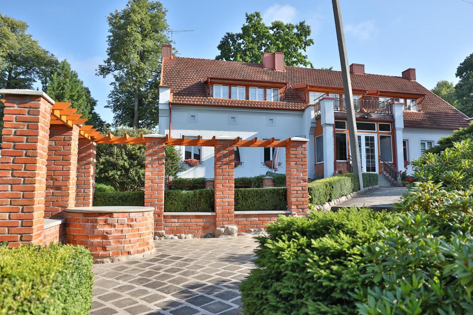 Asmonienes Sveciu Namai "Senoji Mokyklele" Hotel Smalininkai Bagian luar foto