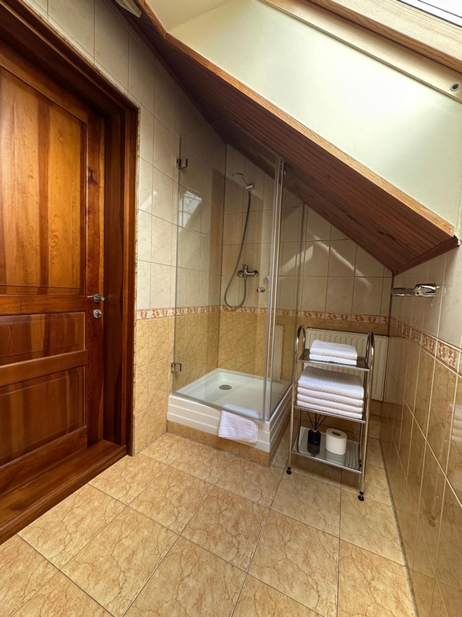 Asmonienes Sveciu Namai "Senoji Mokyklele" Hotel Smalininkai Bagian luar foto