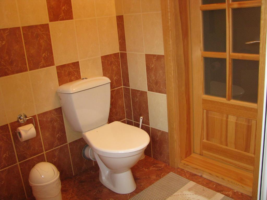Asmonienes Sveciu Namai "Senoji Mokyklele" Hotel Smalininkai Ruang foto