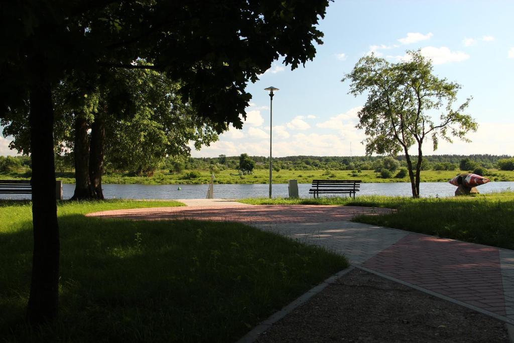 Asmonienes Sveciu Namai "Senoji Mokyklele" Hotel Smalininkai Bagian luar foto