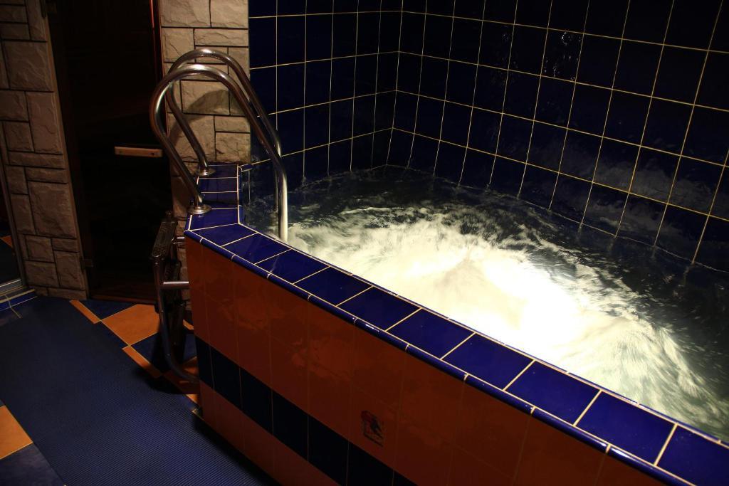 Asmonienes Sveciu Namai "Senoji Mokyklele" Hotel Smalininkai Bagian luar foto